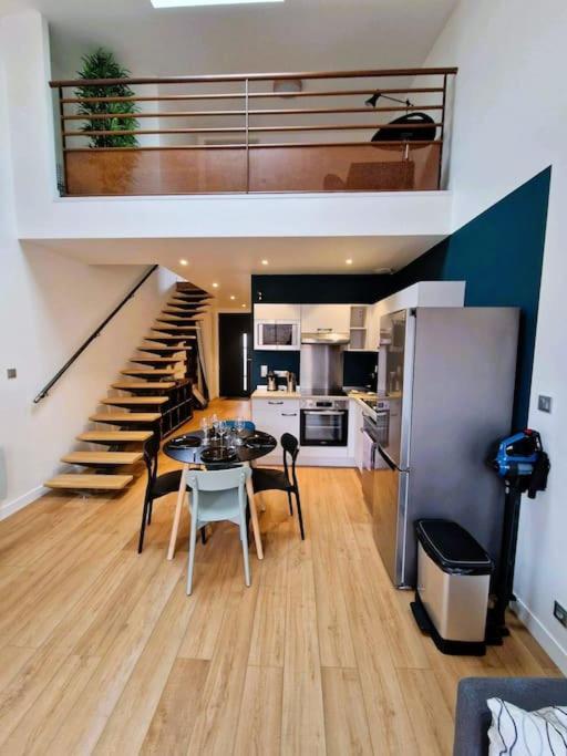 Le Bellay ¤ 2 Chambres ¤ Cour ¤10 Mins Centre¤ Amiens Bagian luar foto